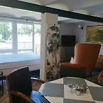 Kwietny Raj Villa
