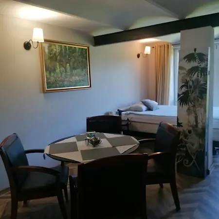 فيلة Kwietny Raj *